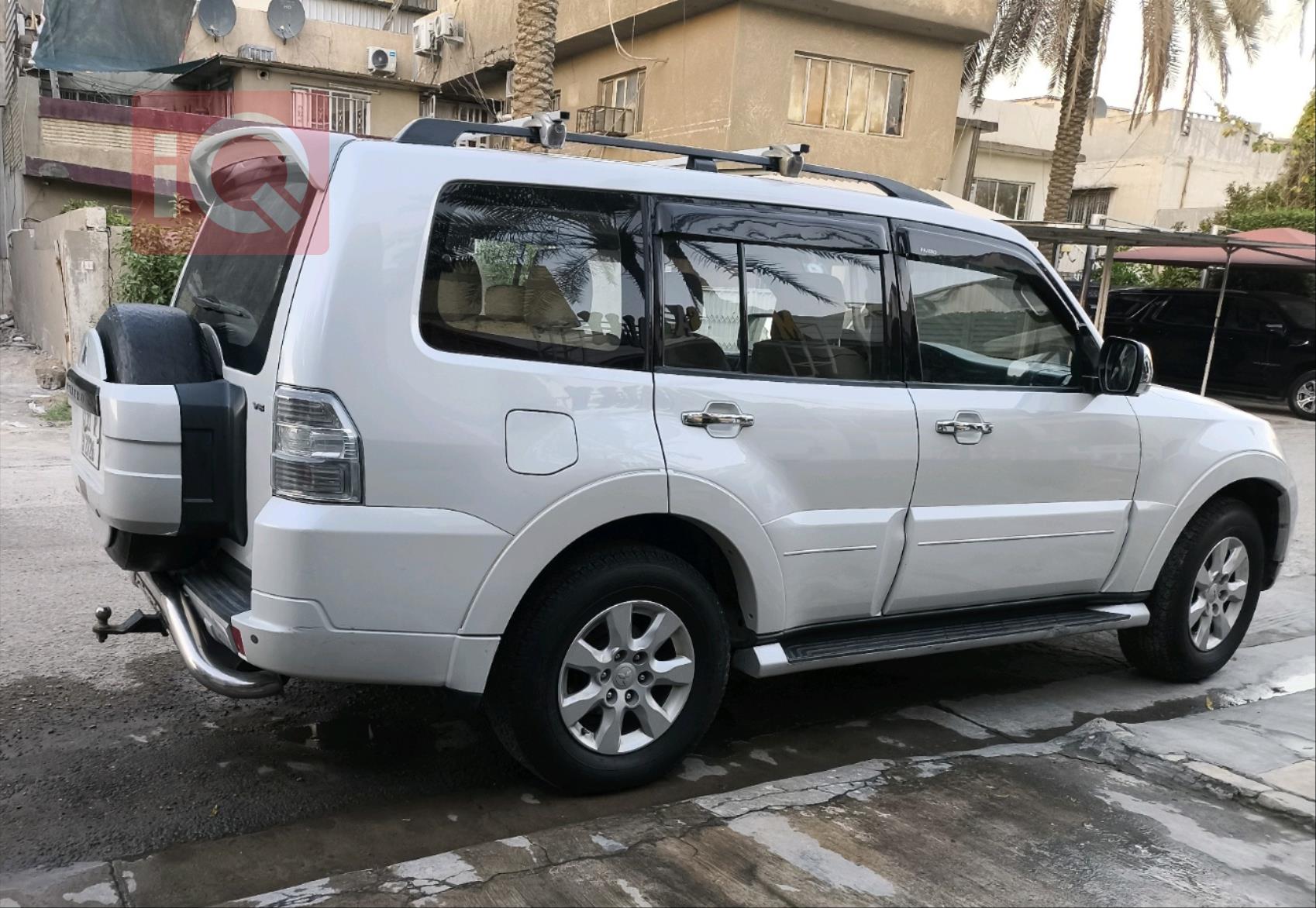 ميتسوبيشي باجيرو